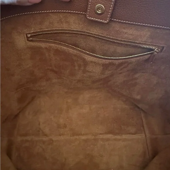 MEDIUM CABAS ANAÏS CUIR TRIOMPHE IN GRAINED CALFSKIN
Like new - Picture 6 of 16